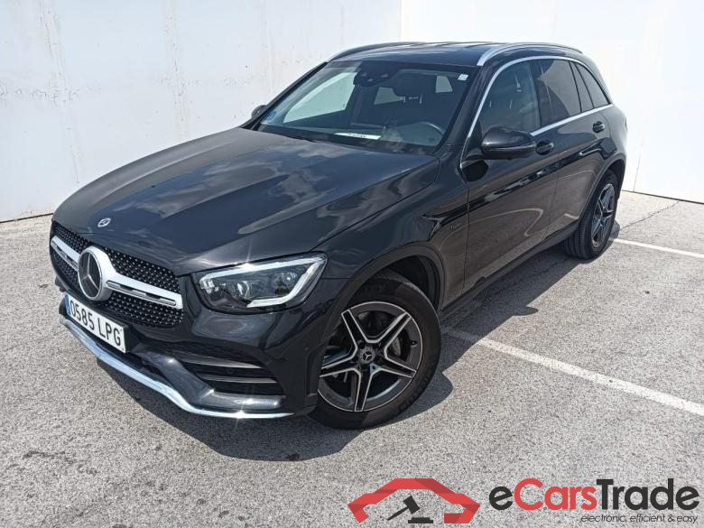Mercedes GLC 300 e 4MATIC Clase GLC GLC 300 e 4Matic (253.953)AMG 2.0 AMG Line 320CV E6d