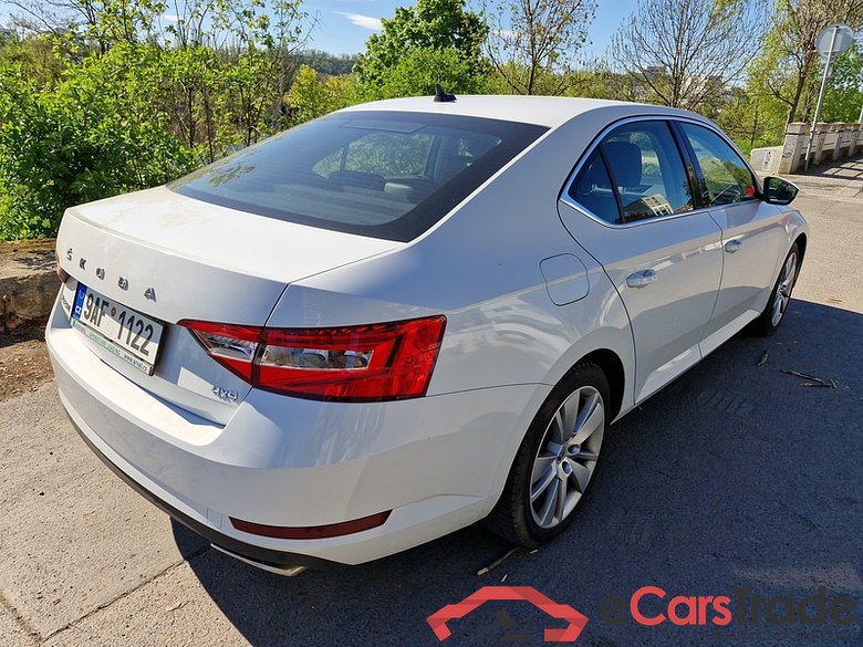 Skoda  Superb (3V3)(2015) Superb 2.0TSI 206 Style 4x4 AT #2