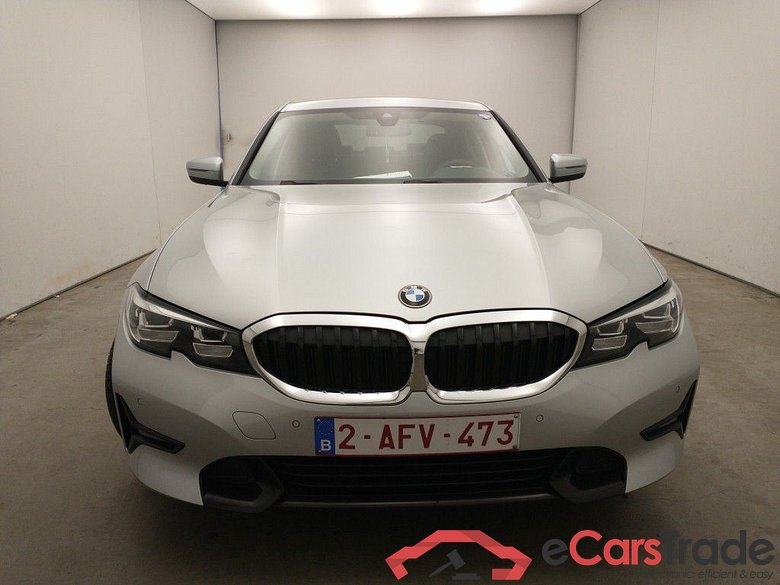 BMW 3 Reeks Berline 318dA (110 kW) 4d