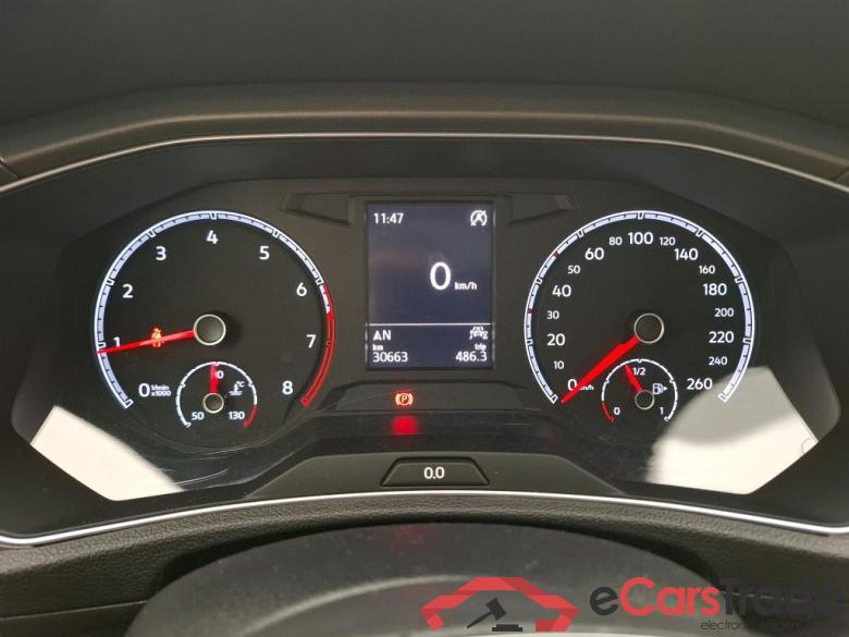 Volkswagen 1.0 TSI 110 LOUNGE BUSINESS VOLKSWAGEN T-Roc / 2017 / 5P / SUV 1.0 TSI 110 LOUNGE BUSINESS #6