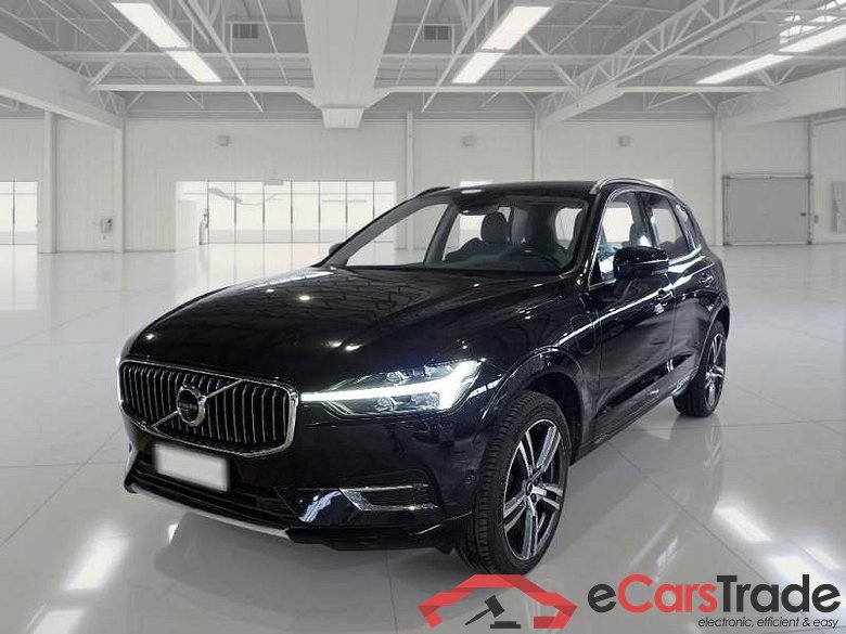 Volvo 227 VOLVO XC60 / 2017 / 5P / SUV T8 PLUG-IN AWD AUTO RECHARGE INSCR.
