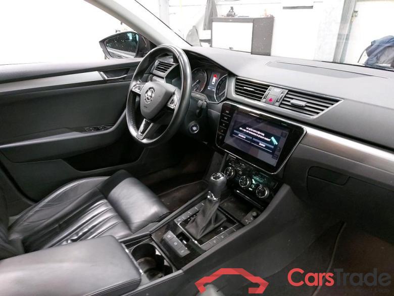 SKODA - SKO SUPERB COMBI CRTDI 120PK DSG7 Style Pack Corporate Plus & Premium & Pano Roof & Removable Trailer Hook #3