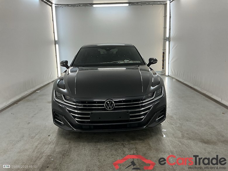 VOLKSWAGEN ARTEON 2.0 TDI 110KW DSG R-LINE Design Assistance #1