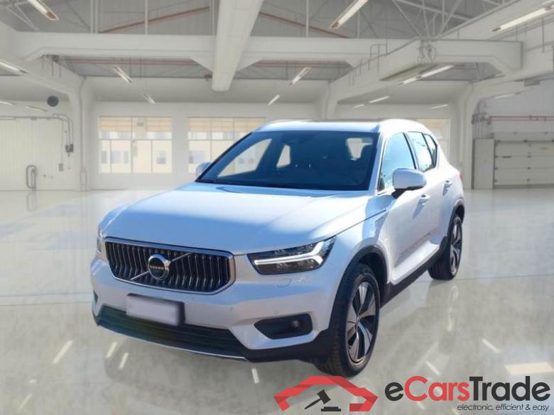 VOLVO XC40 / 2017 / 5P / SUV T5 PLUG-IN HYBRID AUTO RECH INSCRIP EXPR #1 VOLVO XC40 / 2017 / 5P / SUV T5 PLUG-IN HYBRID AUTO RECH INSCRIP EXPR #1