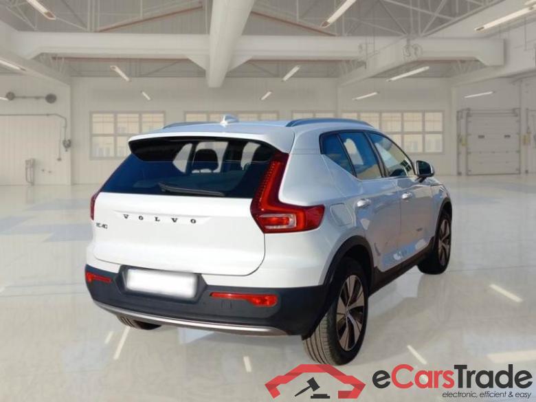 VOLVO XC40 / 2017 / 5P / SUV T5 PLUG-IN HYBRID AUTO RECH INSCRIP EXPR #2 VOLVO XC40 / 2017 / 5P / SUV T5 PLUG-IN HYBRID AUTO RECH INSCRIP EXPR #2