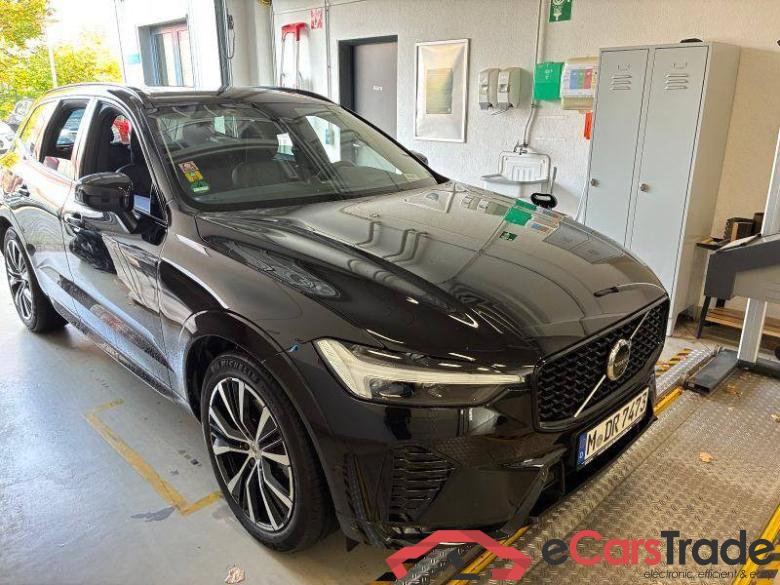Volvo XC60 (03.2017->) DE - SUV5 B5 (Benzin) AWD EU6d, Ultimate Dark Mild-Hybrid (EURO 6d), (Facelift) #2