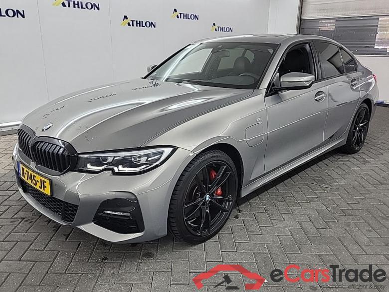 BMW 3 Serie Sedan 330e 4D 215kW #1