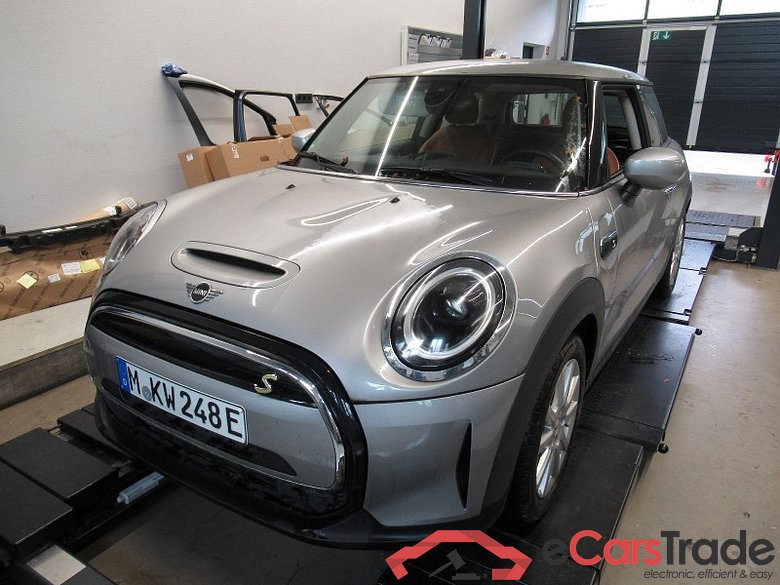 MINI Mini 3-trg. (F56)(2013->) DE - LimS3 SE, Cooper SE Classic Trim, (Facelift 2) 2021 - 2024