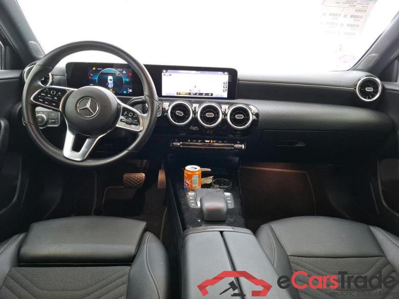 MERCEDES-BENZ Classe A Compact / 2018 / 5P / Berline A 200 Business Line 7G-DCT #5