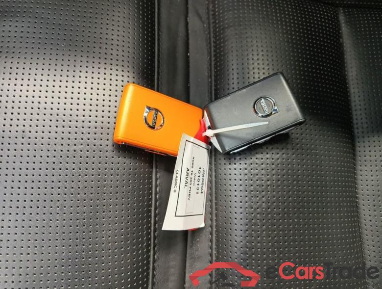 VOLVO XC60 - 2021 2.0 T8 303 PHEV AWD R-Design 5d #4