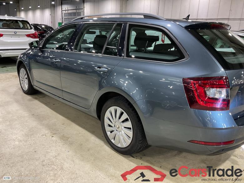 SKODA OCTAVIA COMBI DIESEL - 2017 1.6 CR TDi Ambition DSG (EU6.2) #3
