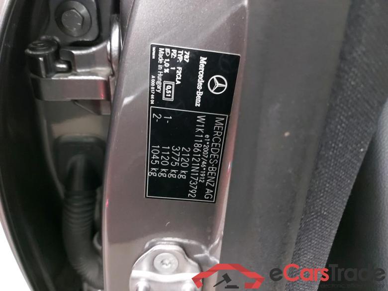 MERCEDES - MER CLA SHOOTING BRAKE 200 d 150PK DCT Business Solution AMG #6