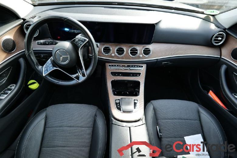 E -Klasse T-Modell E 300 de 4Matic (213.211)Avantgarde 2.0 225KW AT9 E6d #3