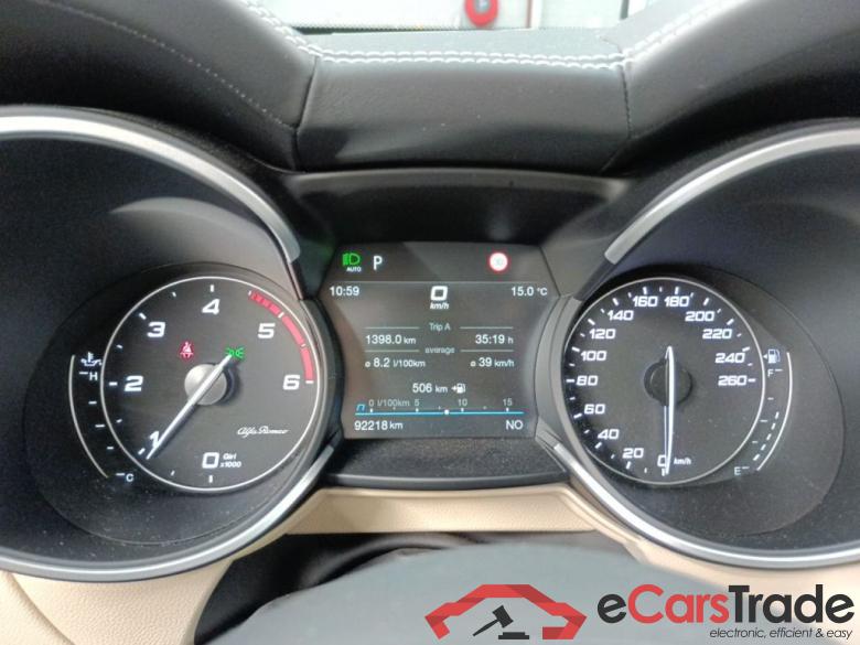 Alfa Romeo Stelvio 2.2 D 210 Villa D'Este AWD 5d #6