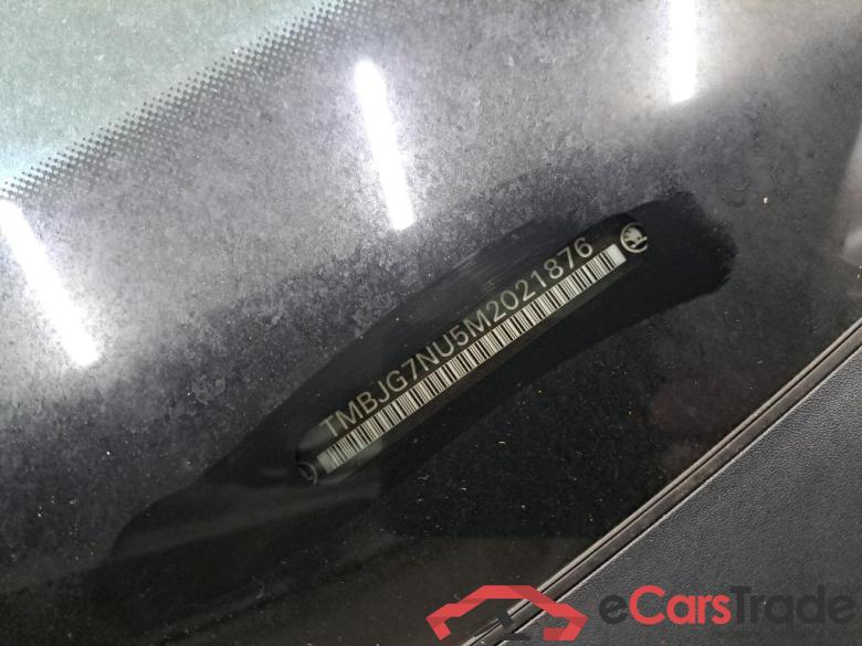 SKODA - SKO KAROQ CRTDI 115PK DSG7 Style Pack Corporate Plus With Sport Seats & Heated Steering Wheel & Side Assist #6