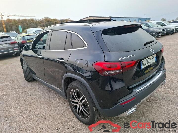 Mercedes GLA 250e Plug-In Hybrid Aut. Pano Widescreen LED-MultiBeam Ambient Navi-Pro 1/2 Sport-Leather KeylessGo Camera Klima PDC ... #4