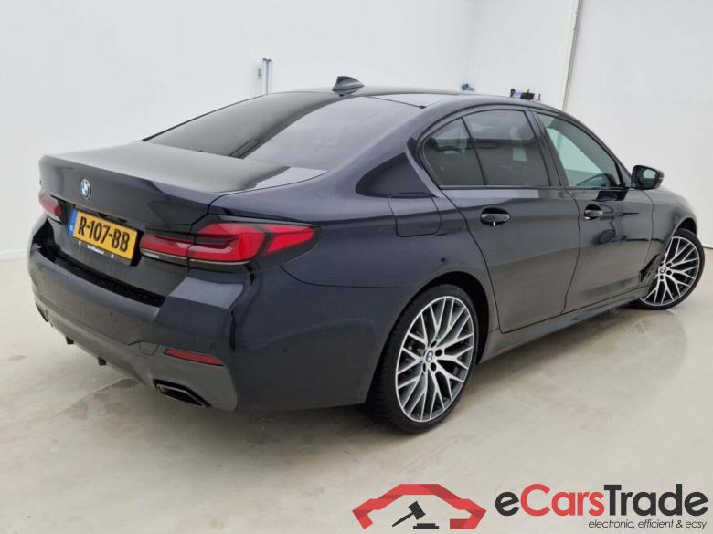 BMW 5-serie 530eA xDrive Bns Edit M Sport #2