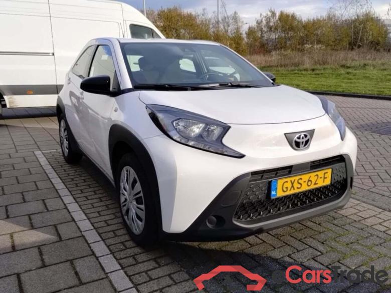 TOYOTA Aygo X 1.0 VVT-i MT Play #2