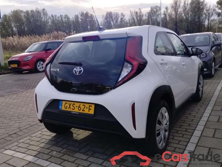 TOYOTA Aygo X 1.0 VVT-i MT Play #4