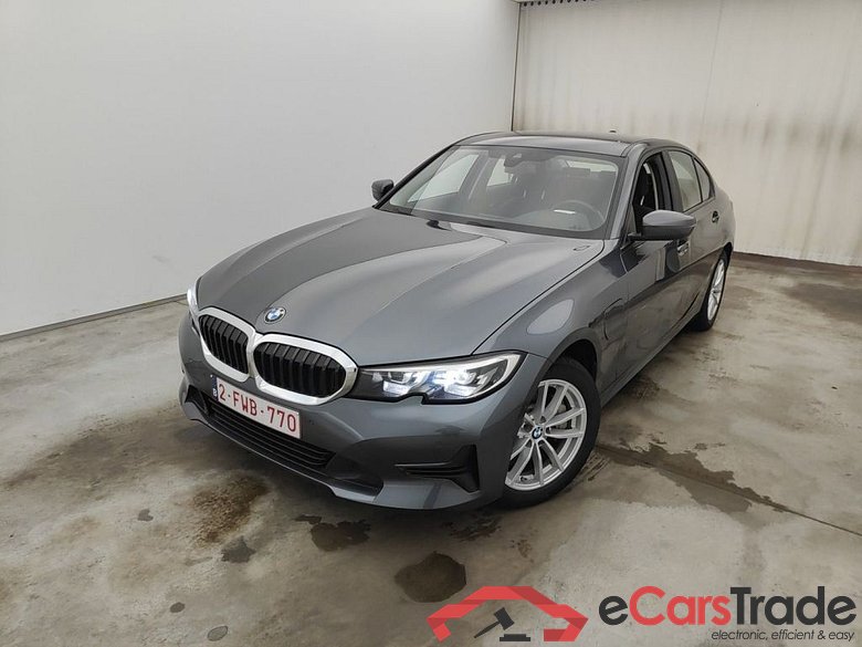 BMW 3 Reeks Berline 330e (135 kW) 4d #1