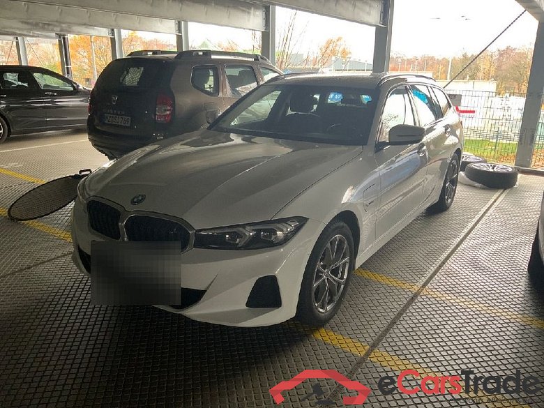 Baureihe 3 Touring 330 e 2.0 215KW AT8 E6d