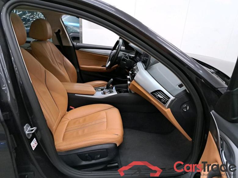 BMW - BMW 5 TOURING 520e 204PK Business Edition With Dakota Leather & Parking Assistant Pack & Electric Sunroof  * HYBRID * #3