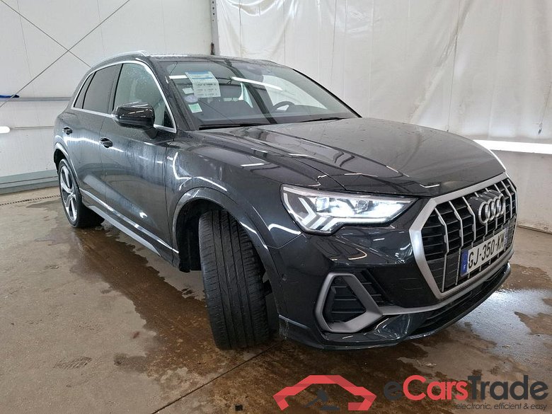 AUDI Q3 / 2018 / 5P / SUV 45 TFSI E 245 S TRONIC S LINE #4