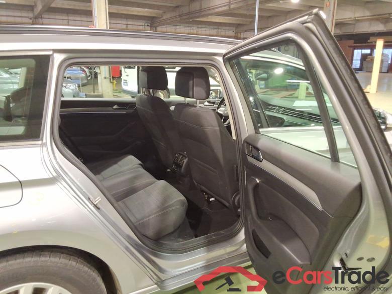 VOLKSWAGEN PASSAT VARIANT DIESEL - 2019 1.6 TDi SCR Style Business DSG #5