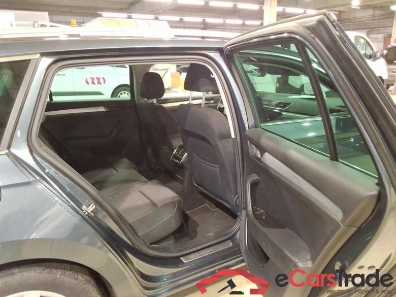 SKODA SUPERB COMBI 1.4 TSI PHEV 160KW DSG6 CLEVER #5