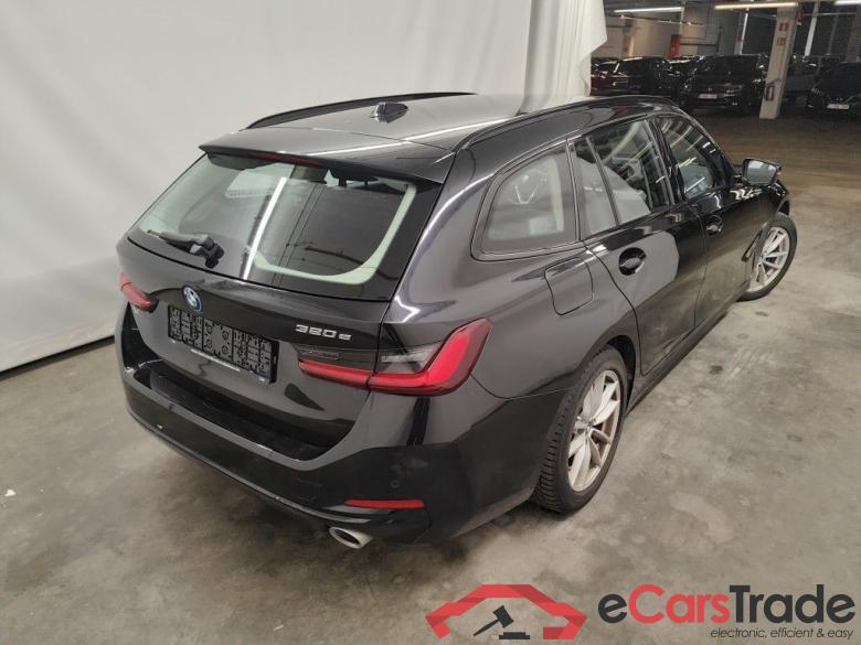 BMW 3 Reeks Touring 320e (150 kW) 5d #2