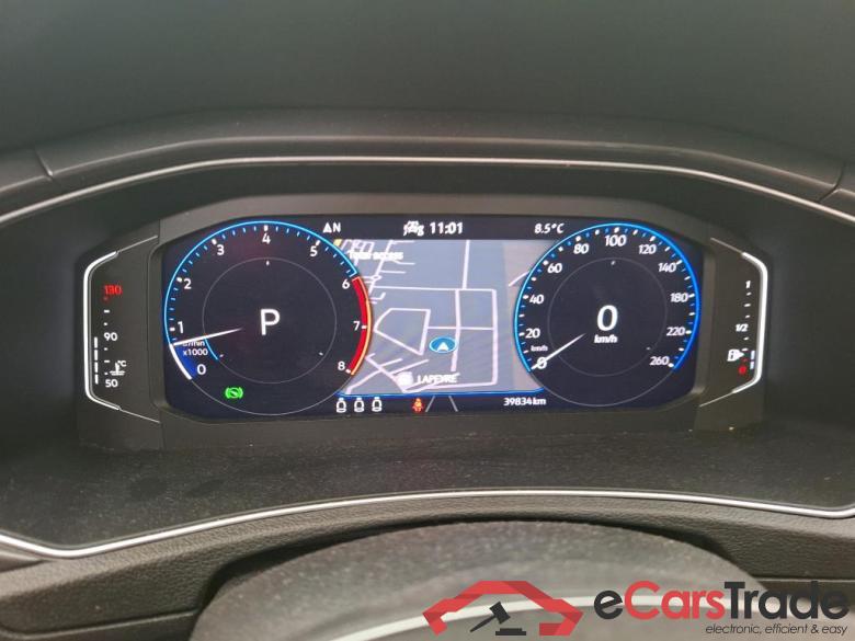 VOLKSWAGEN T-Roc / 2017 / 5P / SUV 1.5 TSI 150 EVO CARAT DSG7 #6