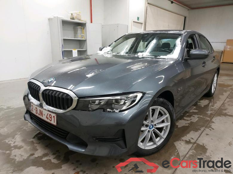 BMW - BMW 3 BERLINE 320e 204PK Business Edition With Heated Vernasca Sport Seats & Driving Assistant Pack & Active Cruise Control   * HYBRID *