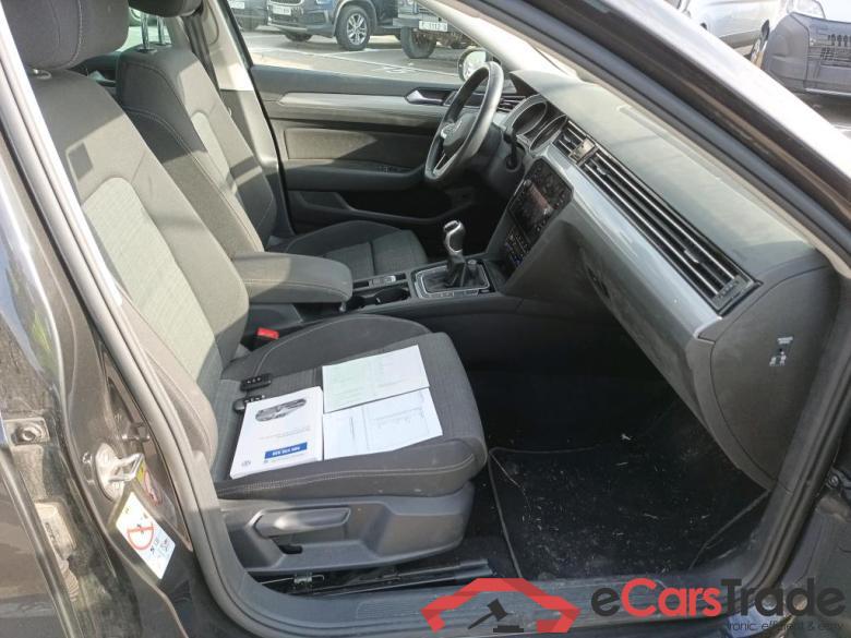 VOLKSWAGEN Passat / 2019 / 5P / familiar Variant Executive 2.0 TDI 110kW (150CV) #6