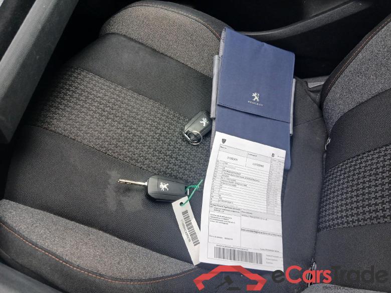 PEUGEOT 3008 / 2016 / 5P / todoterreno 1.5 BlueHDi 96kW (130CV) S&S Style #5