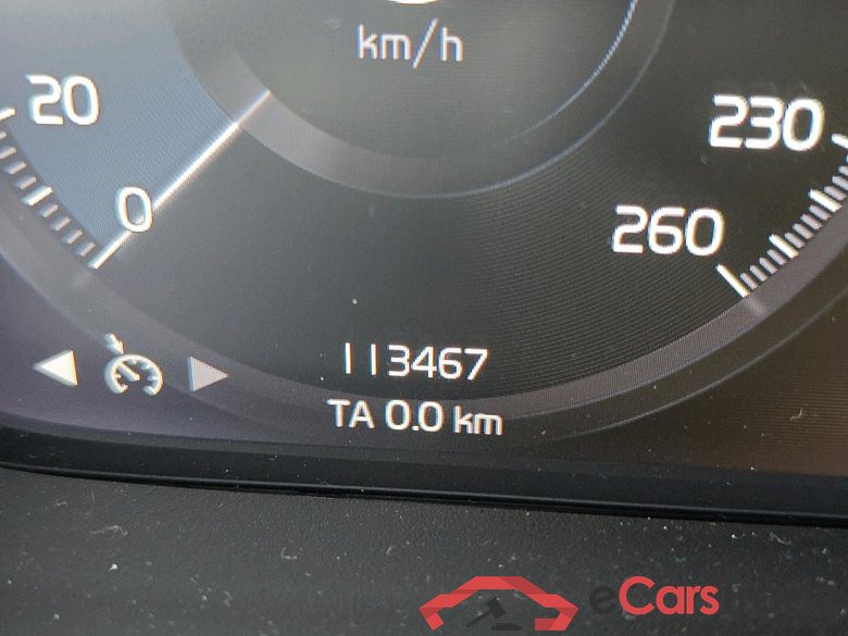 VOLVO XC40 / 2017 / 5P / todoterreno 1.5 T2 Momentum Pro Auto #5