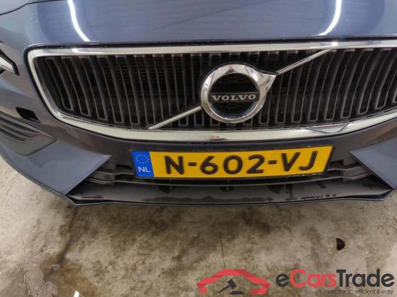 VOLVO V60 2.0 B3 Mom. Adv. #4