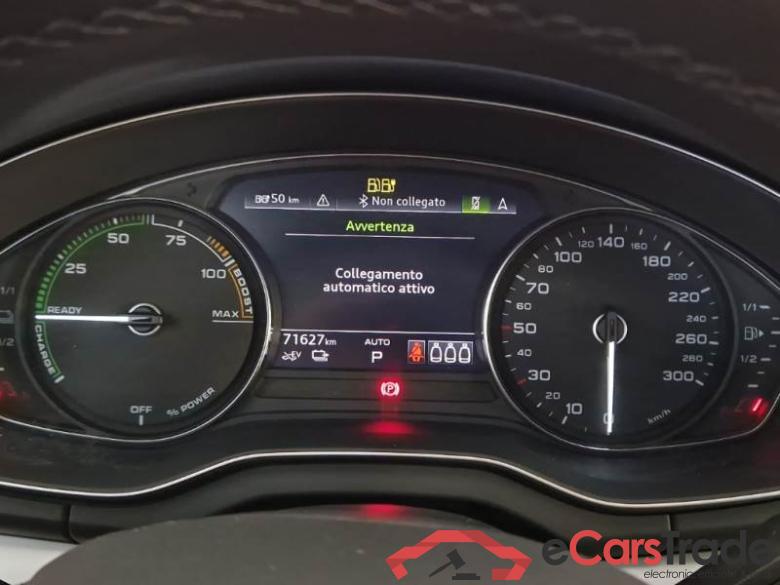 AUDI Q5 / 2020 / 5P / SUV 50 TFSI E BUSINESS QUATTRO S TRONIC #4