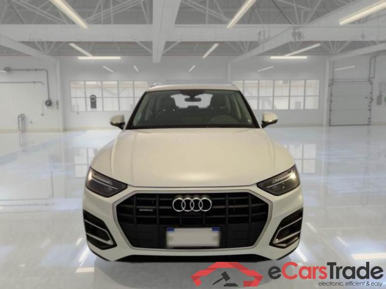 AUDI Q5 / 2020 / 5P / SUV 50 TFSI E BUSINESS QUATTRO S TRONIC #6