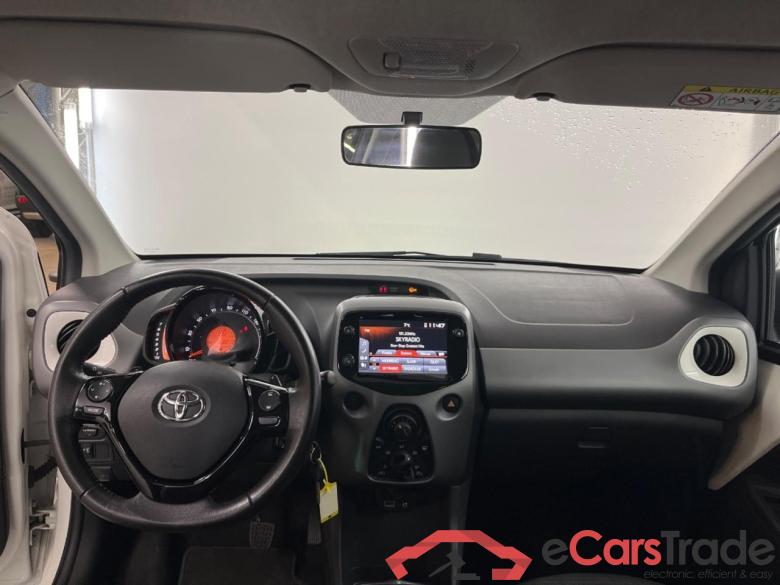 TOYOTA Aygo 1.0 VVT-i x-play #6