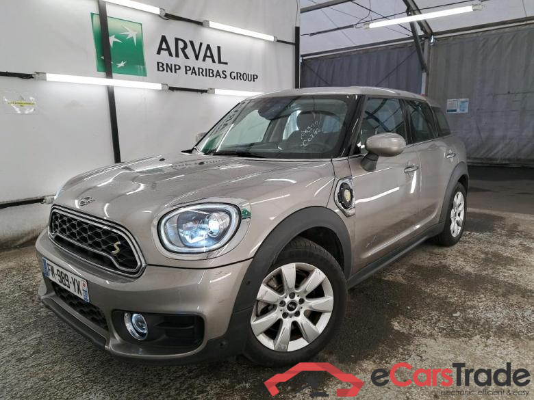 MINI Countryman / 2016 / 5P / Crossover Cooper SE ALL4 Busi Design 136+88ch BVA6