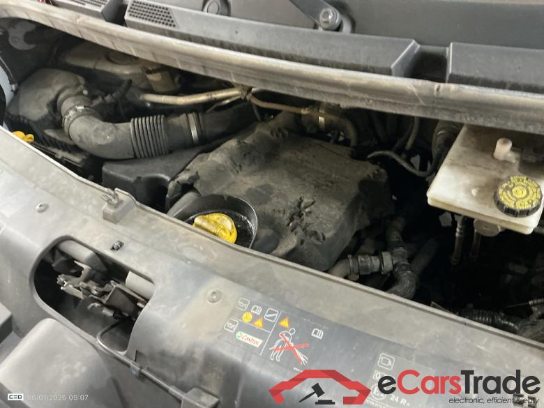 RENAULT Master 2.3 DCI 135 BLUE GRAND CONFORT L2H2 33 #5