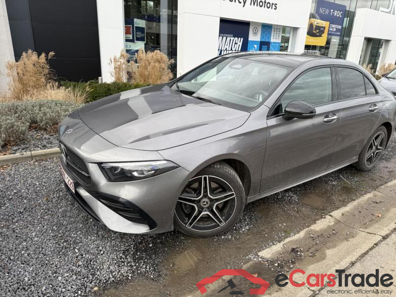 MERCEDES-BENZ A Sedan Sedan 250 e PHEV AMG Line (160 kW)