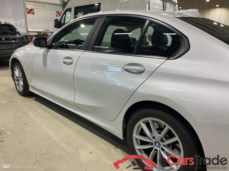 BMW 3-serie 2.0 320E BERLINE #3