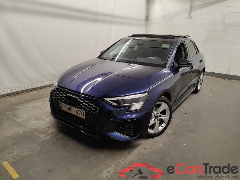 Audi A3 Sportback 1.0 30 TFSi 81kW S tron. S Line Bus. Ed. 5d