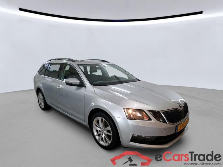 SKODA Octavia Combi 110 kW #4