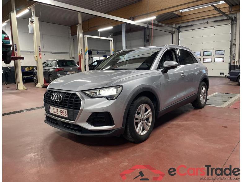 AUDI Q3 35 TFSI S tronic #1