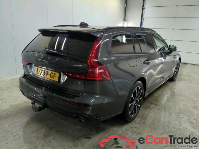 VOLVO V60 2.0 B3 Mom. Adv. #2