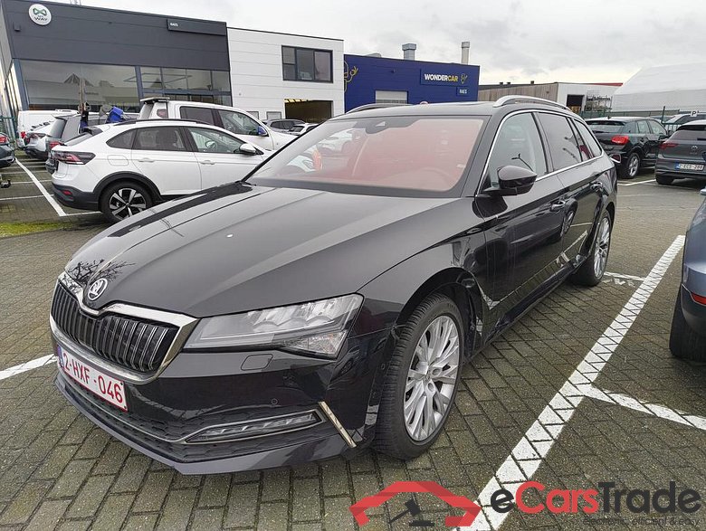 SKODA Superb Combi PHEV Superb Wagon Style 1,4 TSI iV 160 kW 6-speed automat. #1