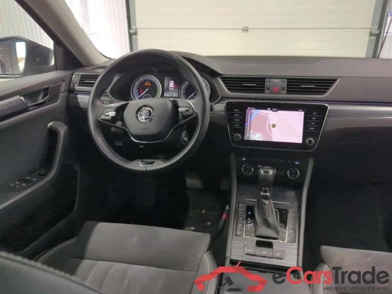 SKODA Superb Combi 1.4 TSI iV BnsEdPlus #3