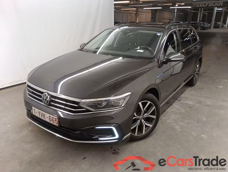 Volkswagen Passat Variant 1.4 TSI DSG6 GTE Business 5d #1